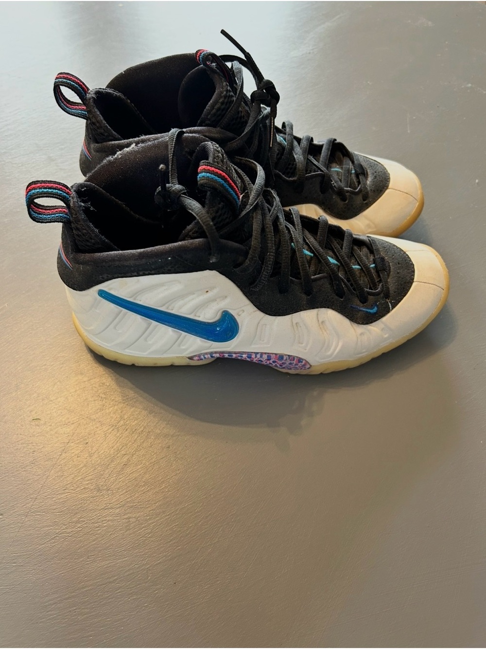 Women's Nike DownShifter Basketball Shoes